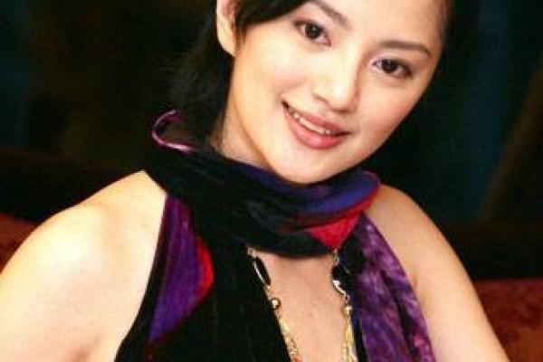 谢娜无子之谜：命理揭秘背后的惊人真相！