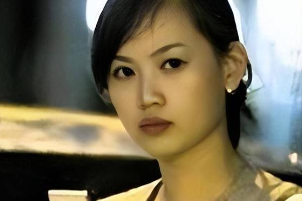 揭示杨惠妍命理奥秘